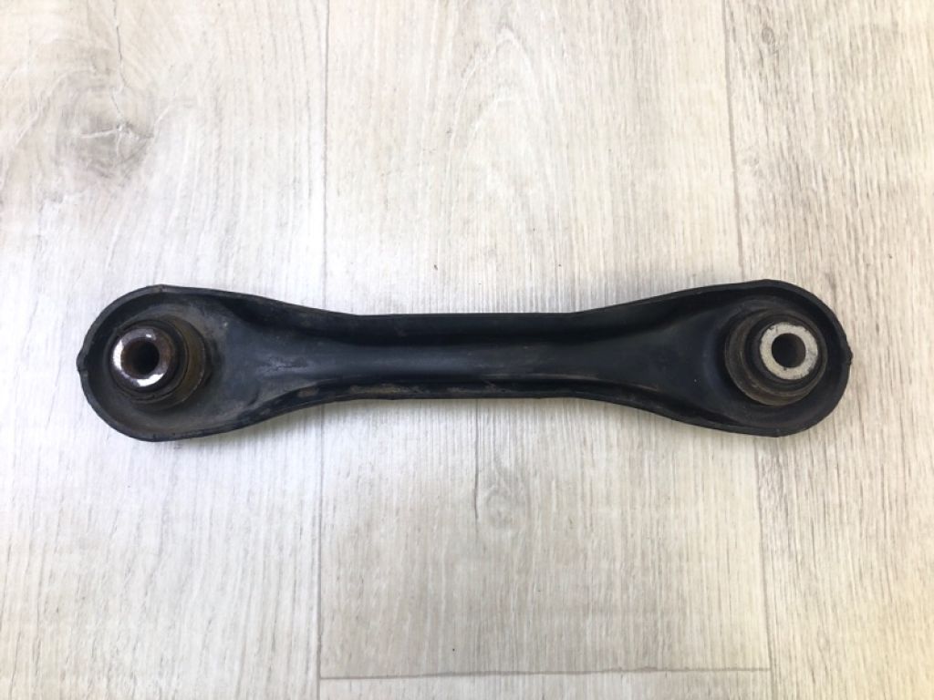 BV6Z-5500-D | Рычаг задней подвески поперечный нижний лев. FORD FOCUS 10-18 - Фото 2