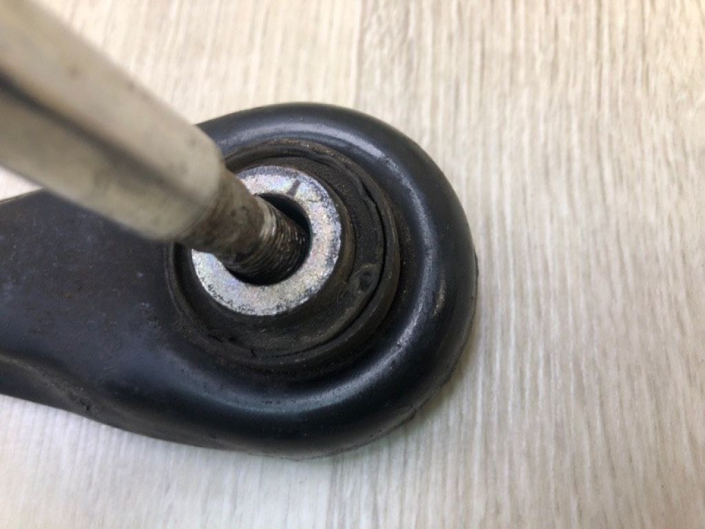 BV6Z-5500-D | Рычаг задней подвески поперечный нижний лев. FORD FOCUS 10-18 - Фото 4