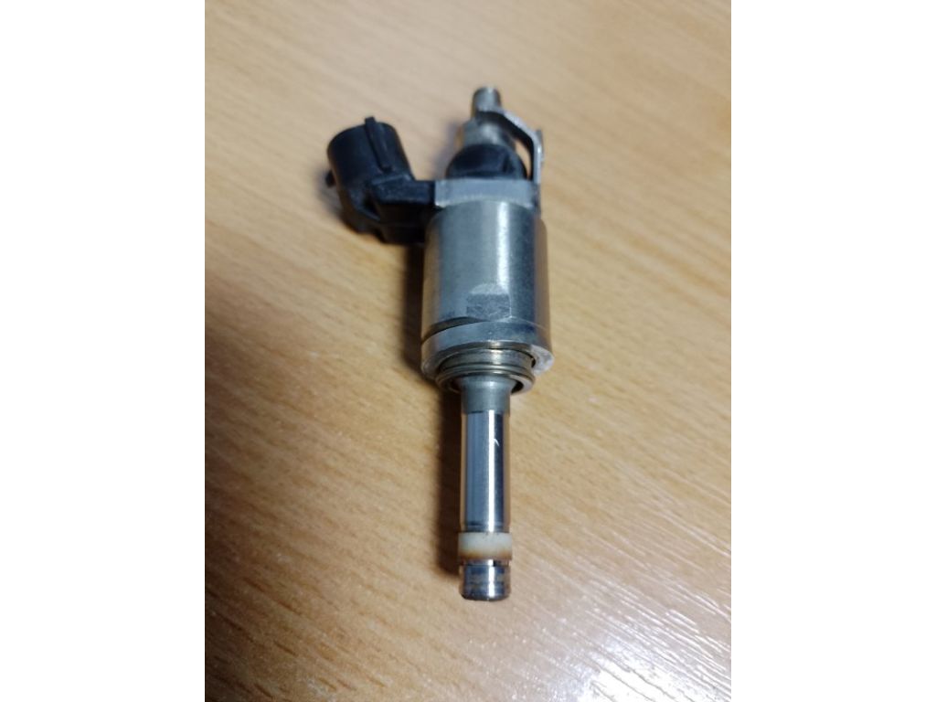 PE01-13-250B | Форсунка топливная MAZDA 3 BL 09-13