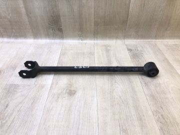 Рычаг задней подвески поперечный нижний TOYOTA CAMRY 30 02-06