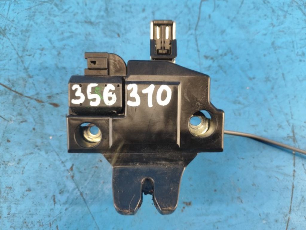 64600-06010 | Замок крышки багажника TOYOTA CAMRY 40 06-11