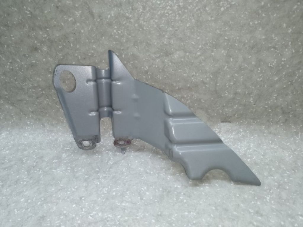 60616-SEA-300ZZ | Кронштейн крила передн. прав. ACURA TSX 04-08 - Фото 2