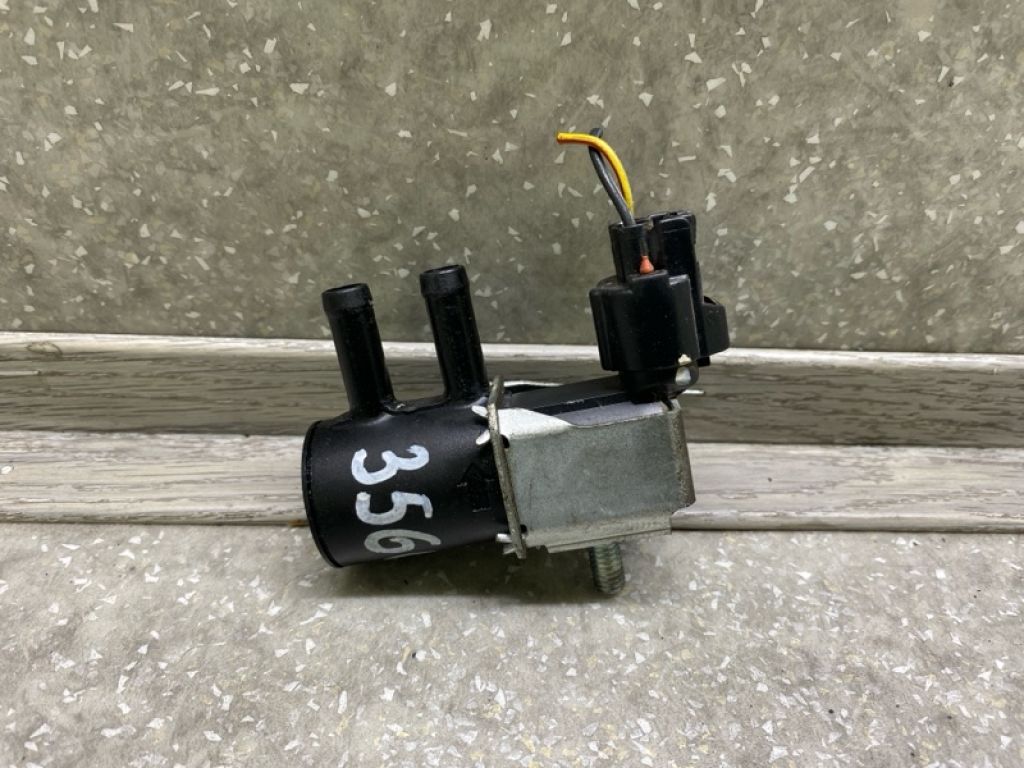 16131AA070 | Клапан електромагнітний (вакуумний) SUBARU FORESTER SH 07-12 - Фото 2