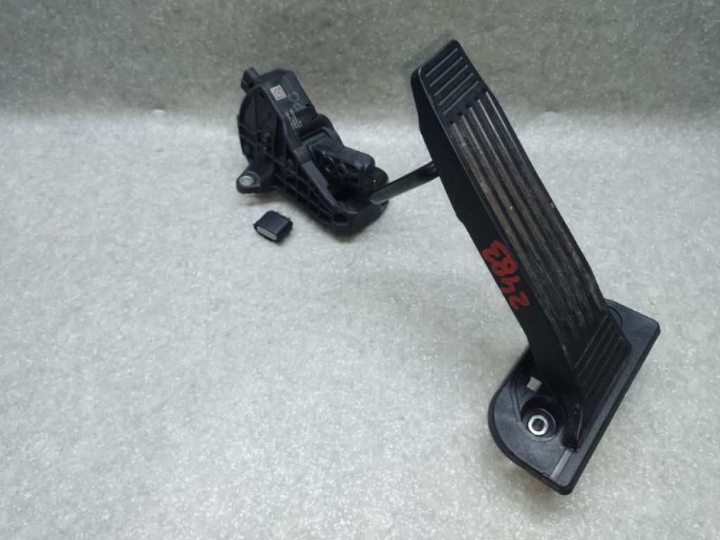 78101-06010 | Педаль газу TOYOTA CAMRY 70 17-