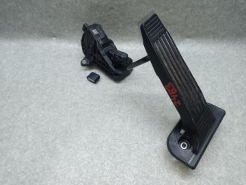 Педаль газу TOYOTA CAMRY 70 17-
