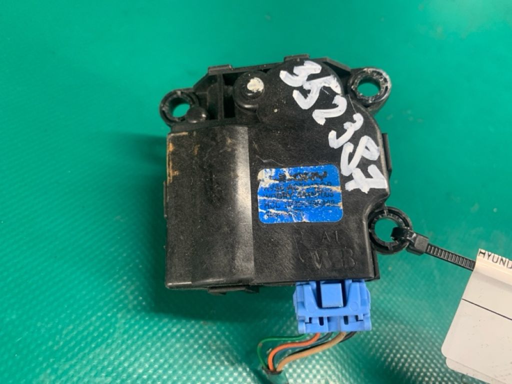 97162-3SAA0 | Моторчик заслінки пічки HYUNDAI SONATA YF 10-14 - Фото 3