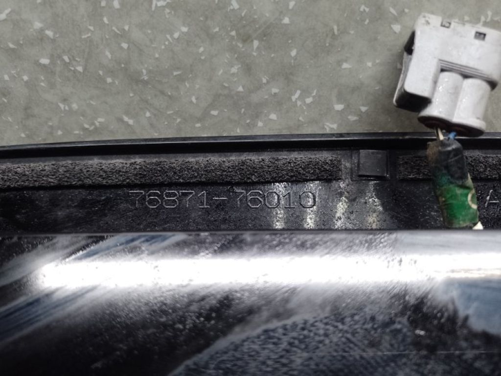 76085-76900-C0 | Спойлер кришки багажника LEXUS CT200 11-17 - Фото 3