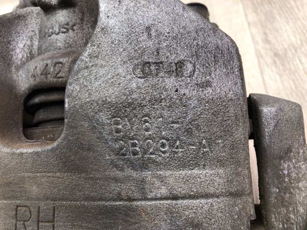 BV6Z-2B120-A | Супорт гальмівний передн. прав. FORD ESCAPE 12-19 - Фото 7