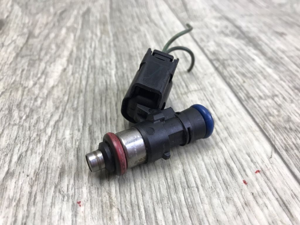 CY01-13-250 | Форсунка паливна MAZDA CX-9 06-16