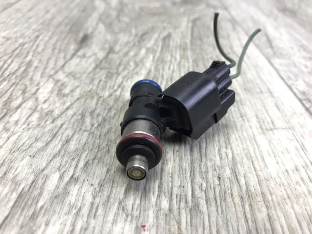 CY01-13-250 | Форсунка паливна MAZDA CX-9 06-16 - Фото 2