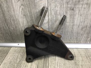 Кронштейн двигуна MAZDA CX-9 06-16