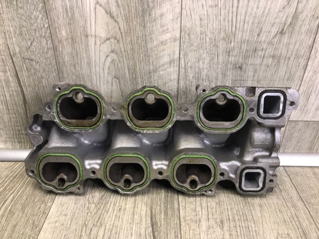 CY01-13-100A | Колектор впускний MAZDA CX-9 06-16 - Фото 2