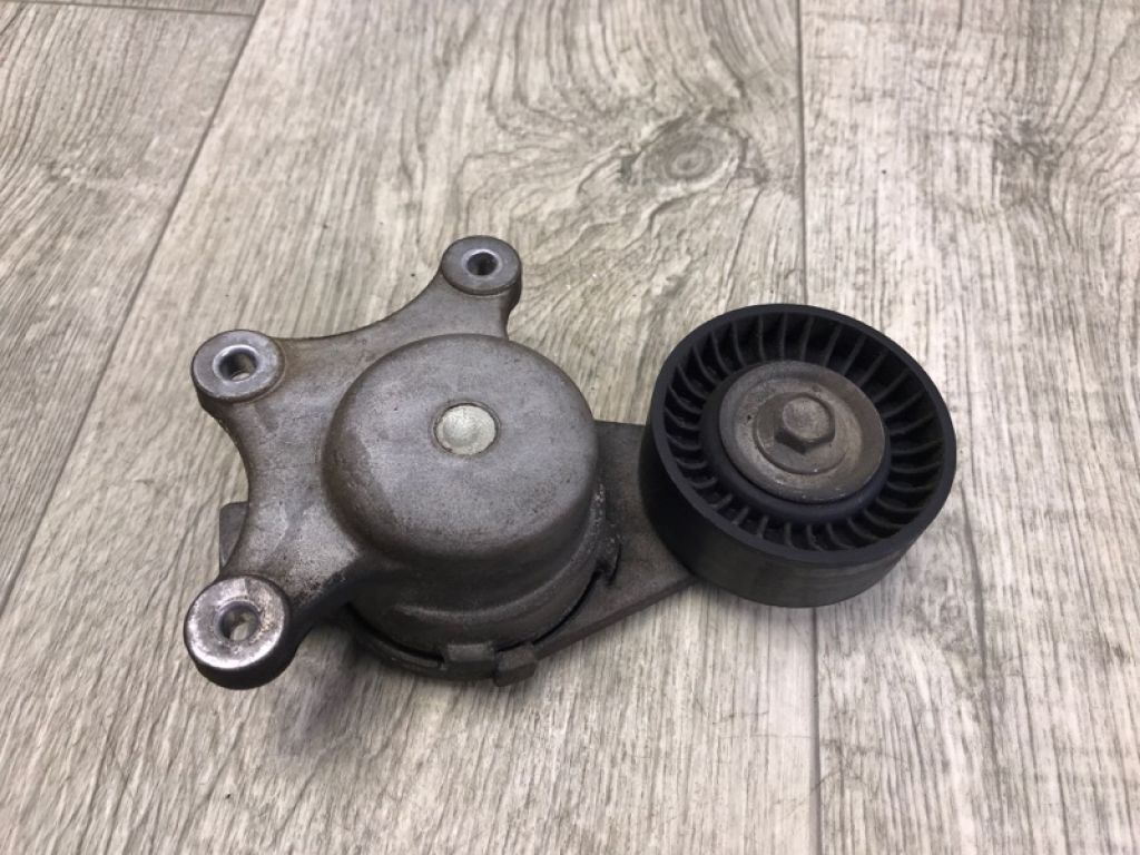 CY01-15-980D | Натягувач ременя генератора MAZDA CX-9 06-16