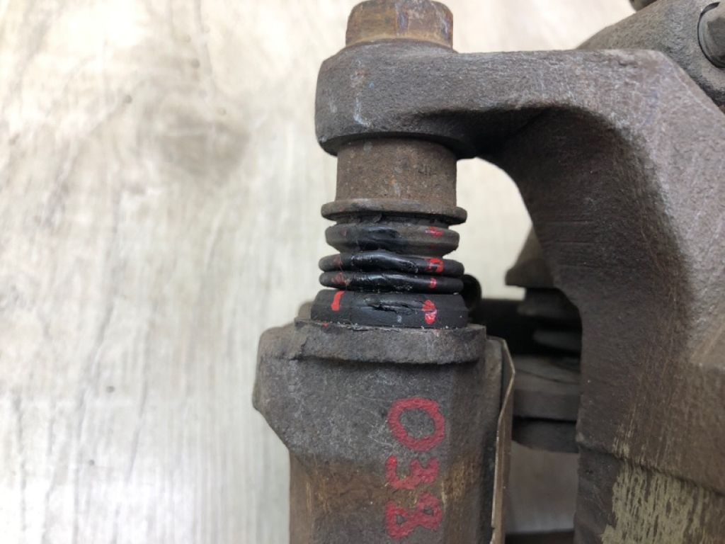 41001-CL70A | Супорт гальмівний передн. прав. INFINITI FX S50 03-08 - Фото 6