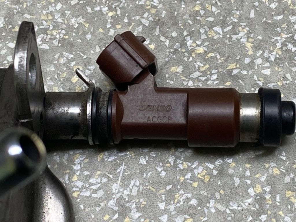 16611AA77A | Форсунка топливная лев. SUBARU LEGACY 09-15 BM - Фото 4