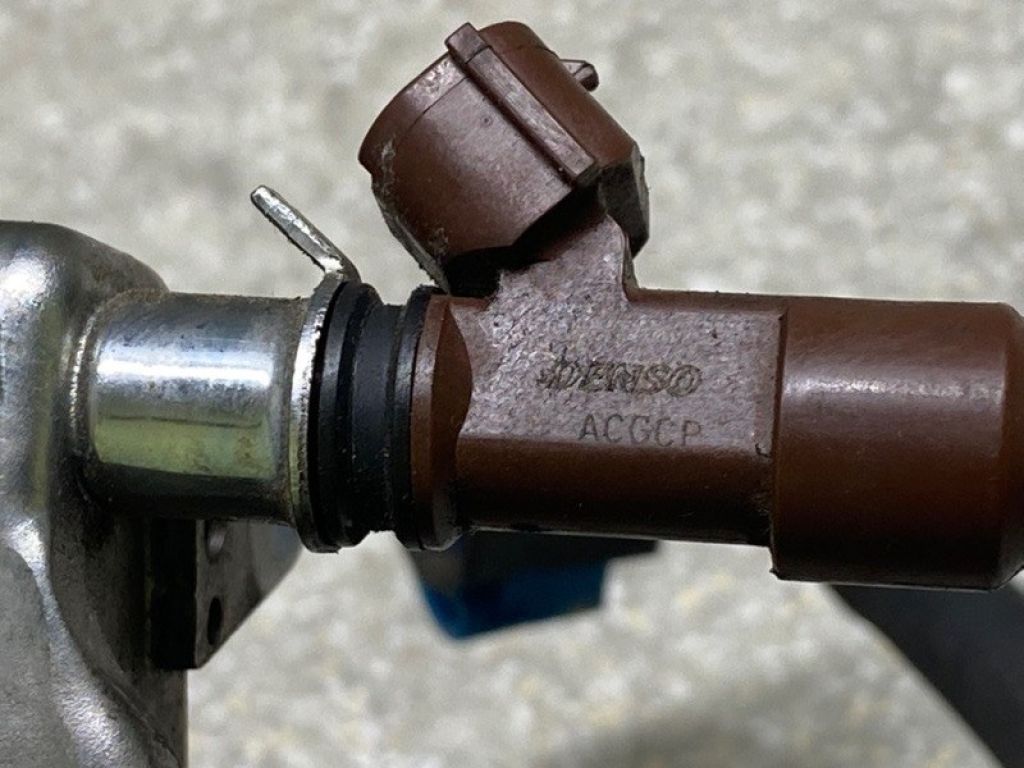 16611AA77A | Форсунка топливная лев. SUBARU LEGACY 09-15 BM - Фото 5