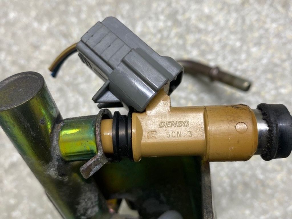 16611AA680 | Форсунка паливна SUBARU FORESTER SG 02-07 - Фото 8