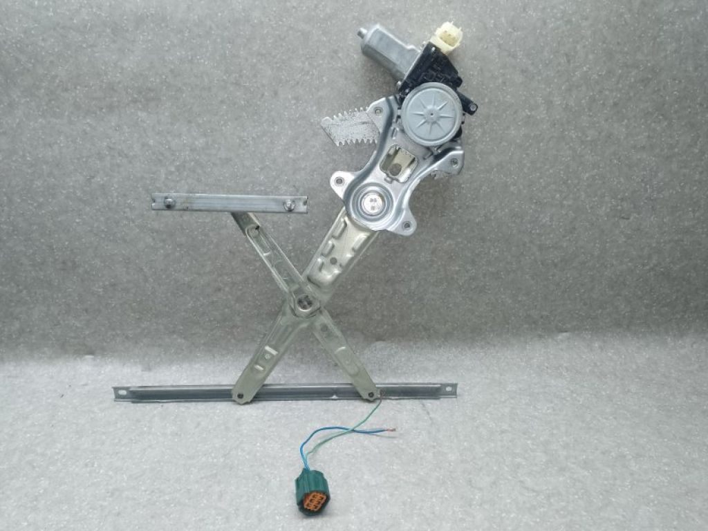 82721-EG000 | Склопідйомник задн. лів. NISSAN MURANO Z51 07-14
