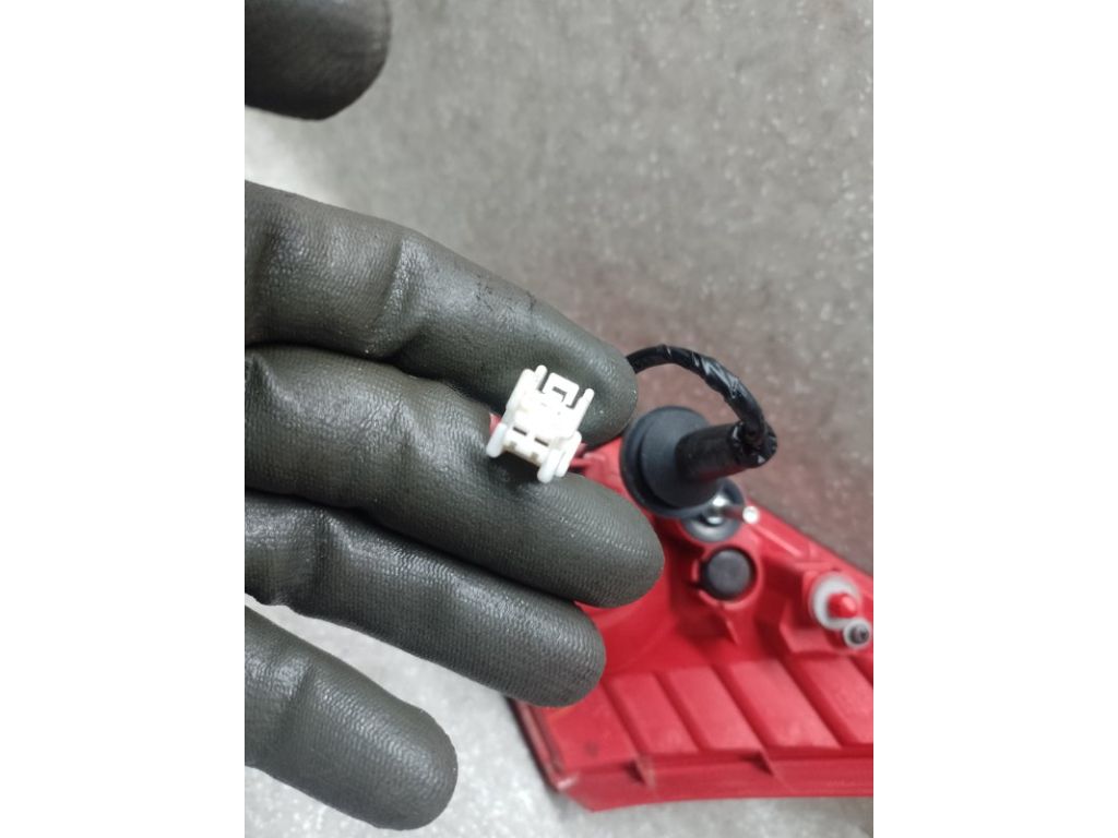 26545-1AA1A | Ліхтар внутрішній лів. NISSAN MURANO Z51 07-14 - Фото 3