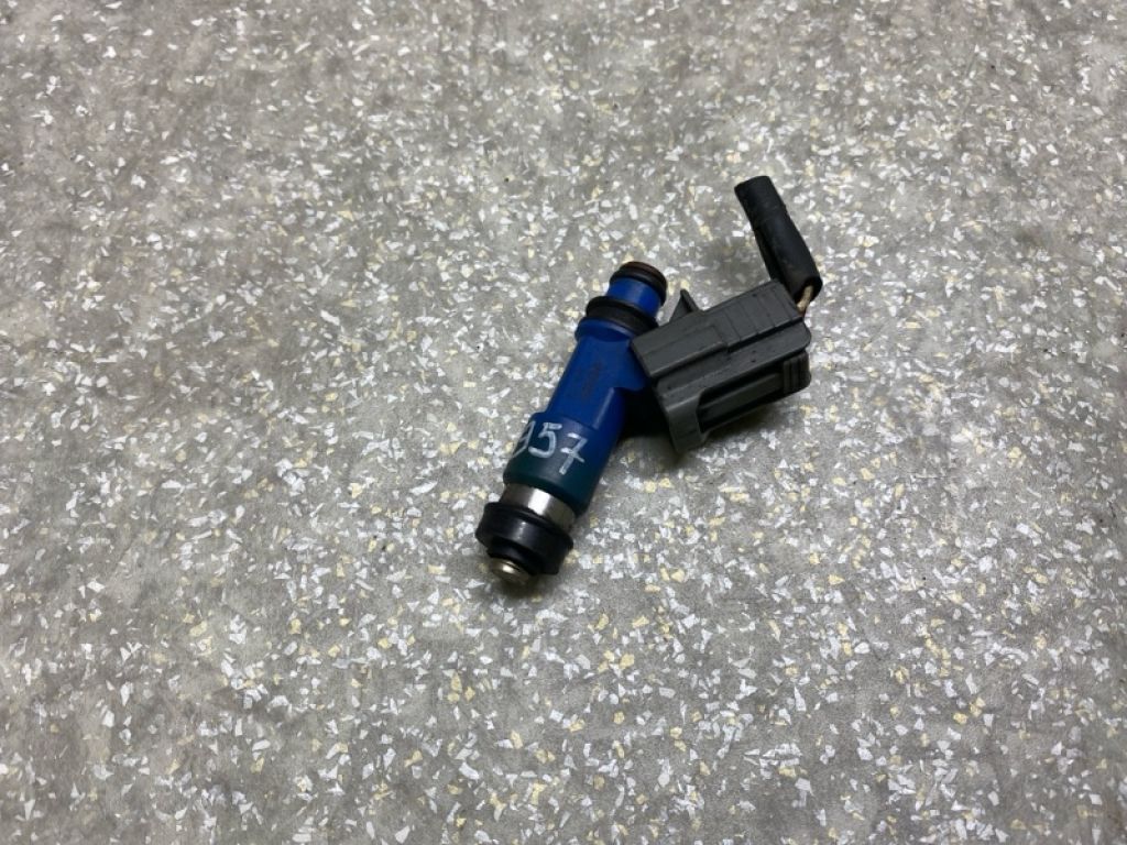 16611AA72A | Форсунка паливна SUBARU OUTBACK 03-09 BP