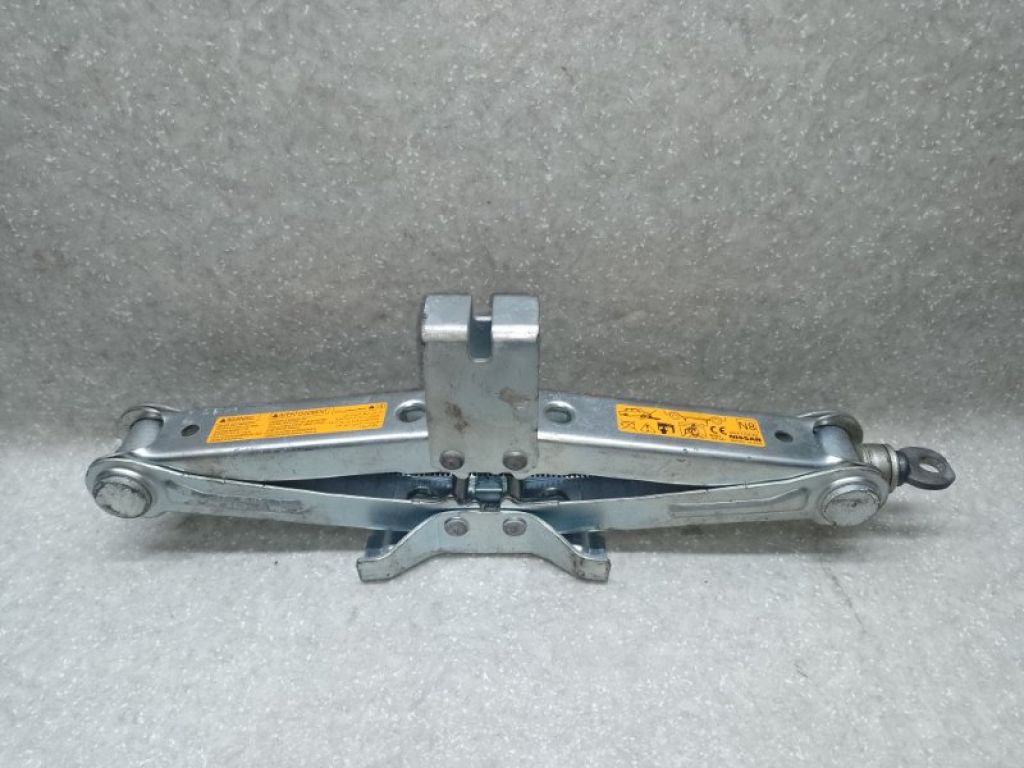 99550-1AA0A | Домкрат NISSAN MURANO Z51 07-14