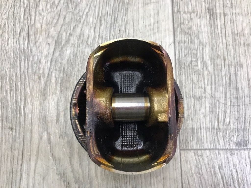 8M8E-6K100-GA | поршень MAZDA CX-9 06-16 - Фото 2