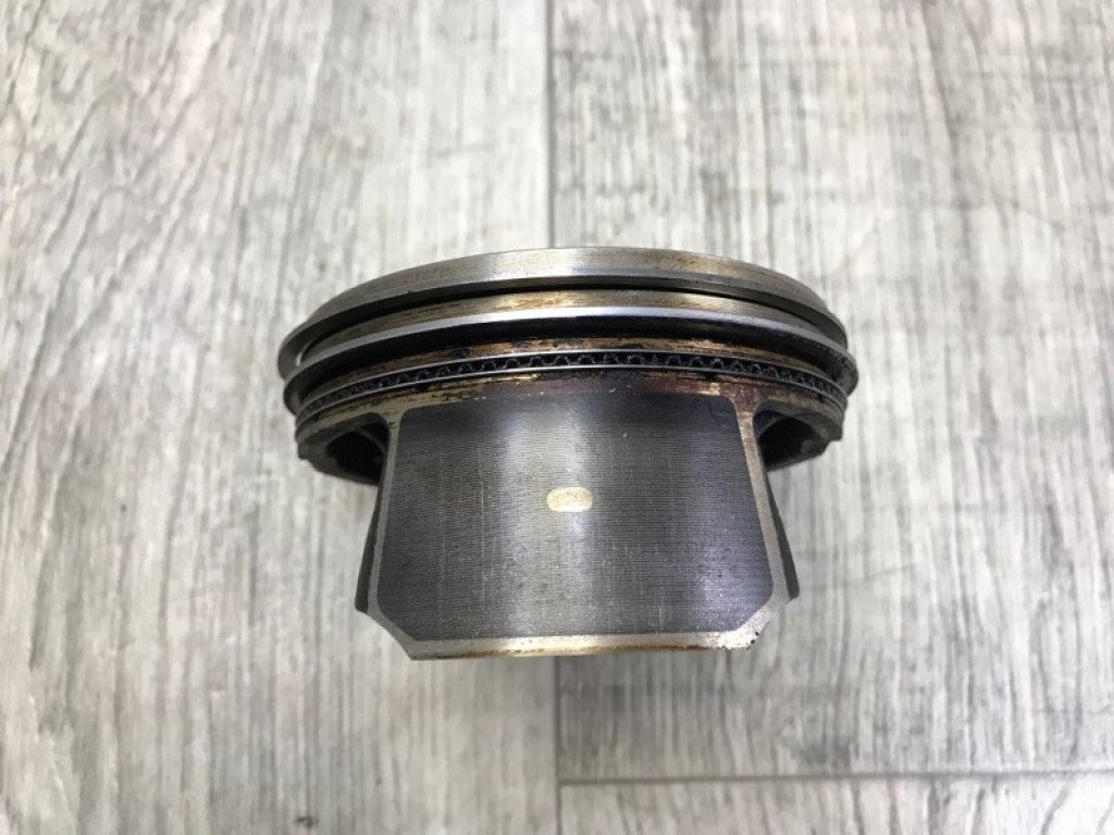 8M8E-6K100-GA | поршень MAZDA CX-9 06-16 - Фото 4