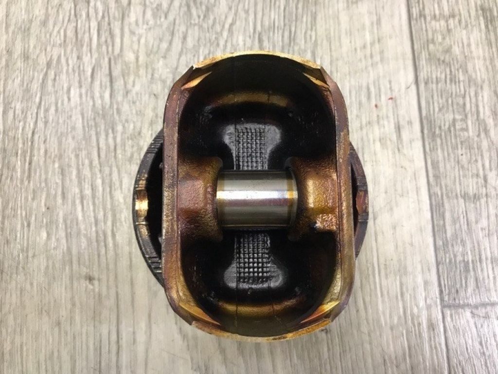 8M8E-6K100-GA | Поршень MAZDA CX-9 06-16 - Фото 2