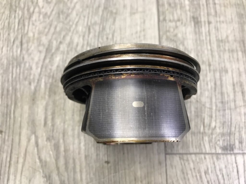 8M8E-6K100-GA | поршень MAZDA CX-9 06-16 - Фото 5