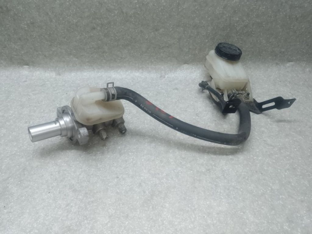 D6010-1AA0B | Головний гальмівний циліндр NISSAN MURANO Z51 07-14