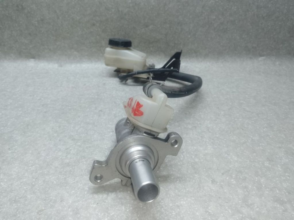 D6010-1AA0B | Головний гальмівний циліндр NISSAN MURANO Z51 07-14 - Фото 2