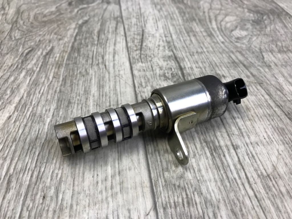 CY01-14-420B | Клапан зміни фаз ГРМ прав. MAZDA CX-9 06-16