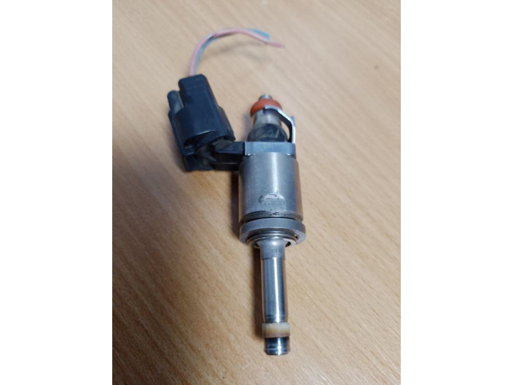 PE01-13-250B | Форсунка топливная MAZDA 3 BL 09-13