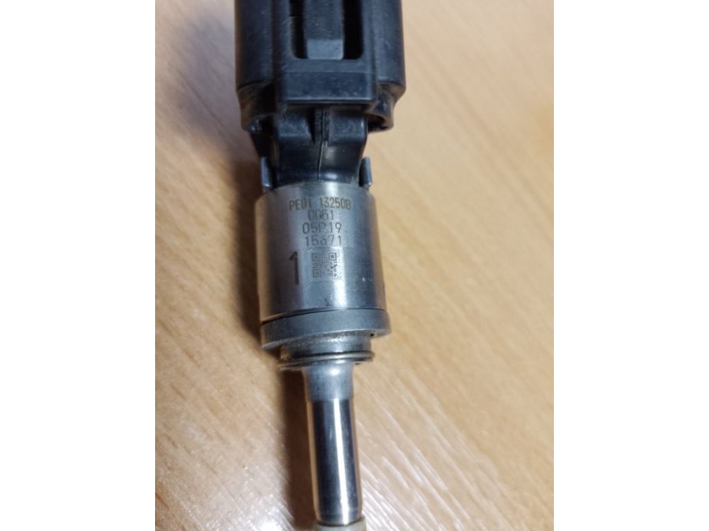 PE01-13-250B | Форсунка топливная MAZDA 3 BL 09-13 - Фото 4