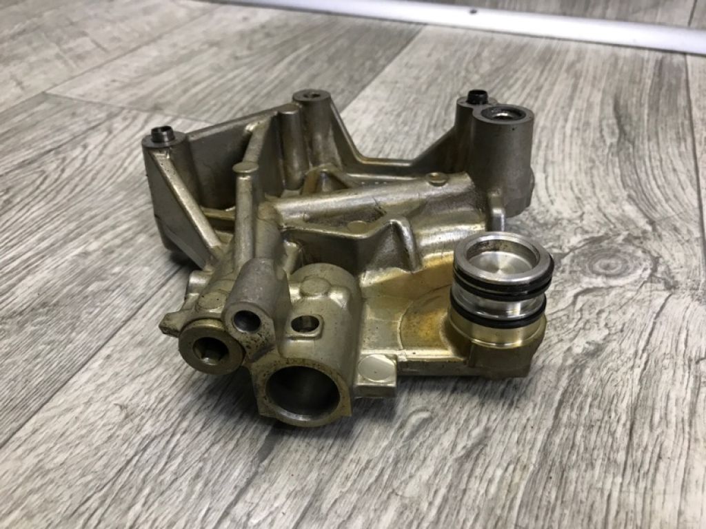 CY01-10-660 | Кронштейн прав. MAZDA CX-9 06-16 - Фото 3