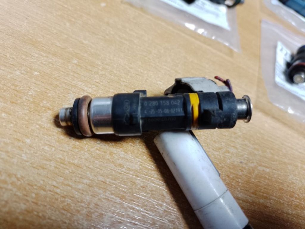 Форсунка паливна INFINITI FX S50 03-08 - Фото 4