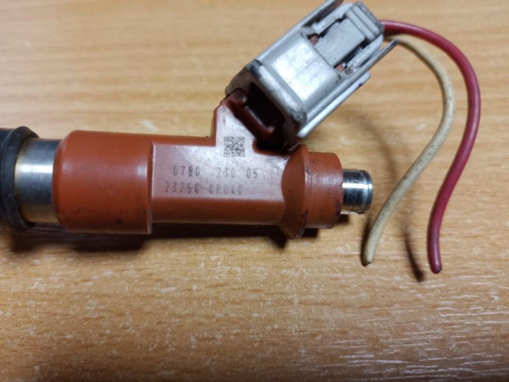 23209-0P040 | Форсунка топливная TOYOTA AVALON 05-12 - Фото 4