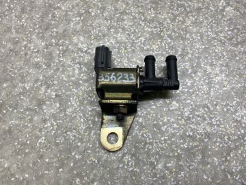 Клапан електромагнітний (вакуумний) SUBARU FORESTER SG 02-07