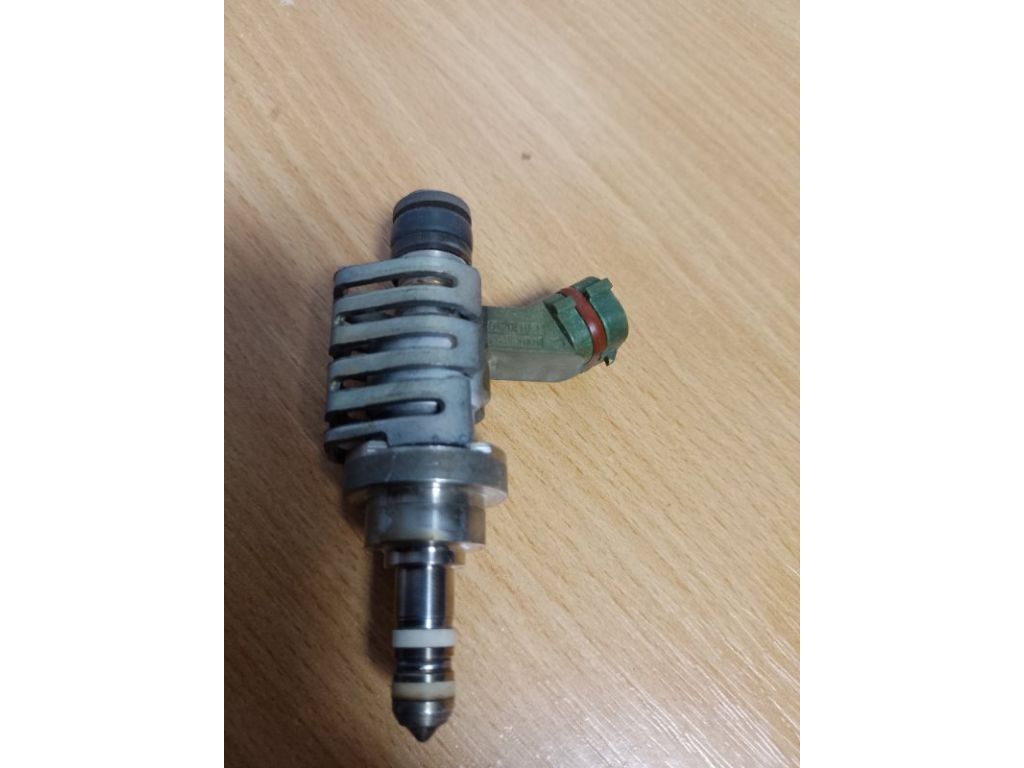 Форсунка топливная LEXUS IS250/350 05-13