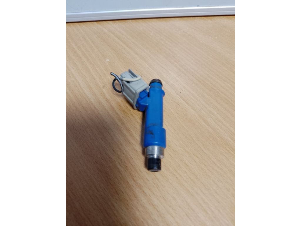 23209-0D050 | Форсунка паливна TOYOTA AVENSIS 03-08