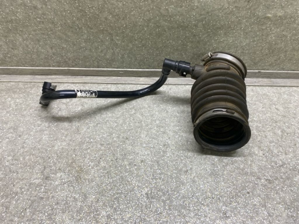 CJ5Z-9B659-A | патрубок повітряного фільтра FORD ESCAPE 12-19 - Фото 2