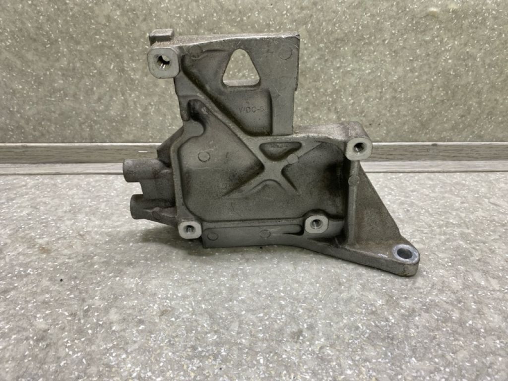 73611FG000 | Кронштейн компресора кондиціонера SUBARU FORESTER SH 07-12