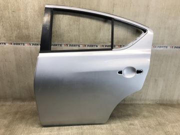 Двері задн. лів. NISSAN VERSA B17 11-19
