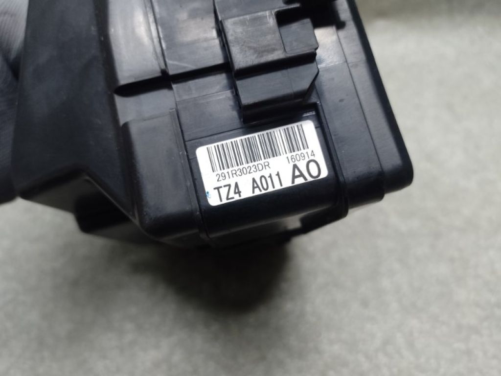 32200-TZ4-A03 | Блок запобіжників моторний відсік ACURA TLX 14-17 - Фото 4