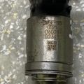 CP9Z-9F593-B | Форсунка топливная FORD FOCUS 10-18 - Превью 4