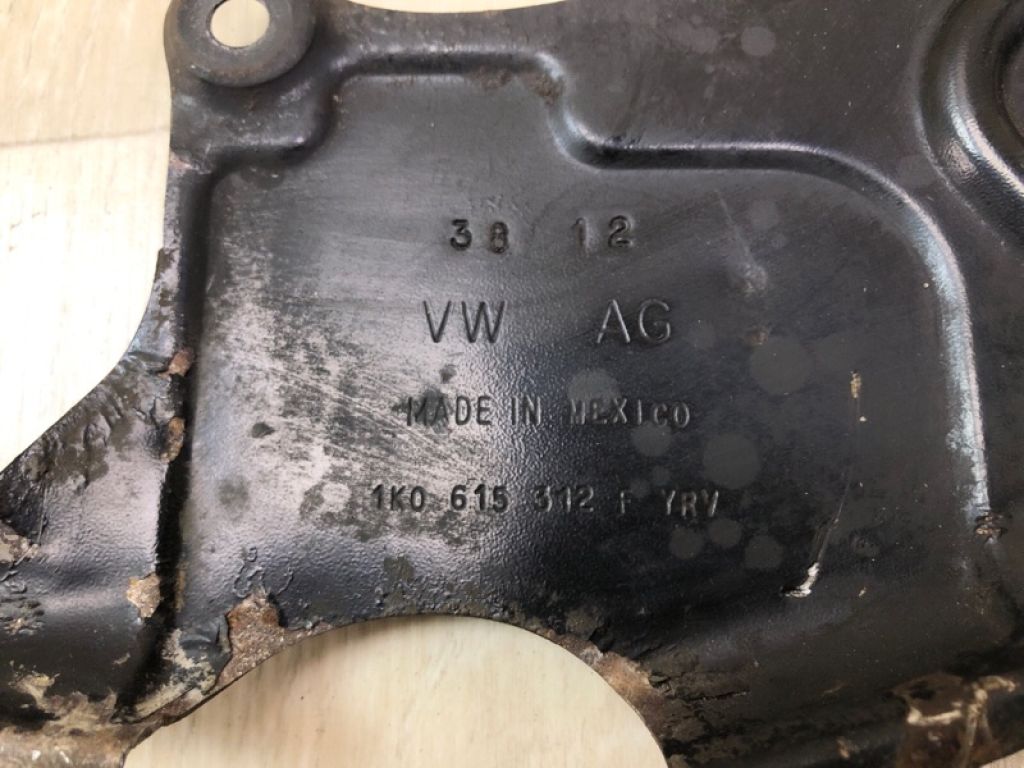 1K0615312F | Захист гальмівного диска передн. прав. VOLKSWAGEN JETTA USA 10-17 - Фото 3