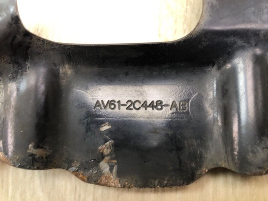 CV6Z-2K004-A | Защита тормозного диска передн. прав. FORD FOCUS 10-18 - Фото 4