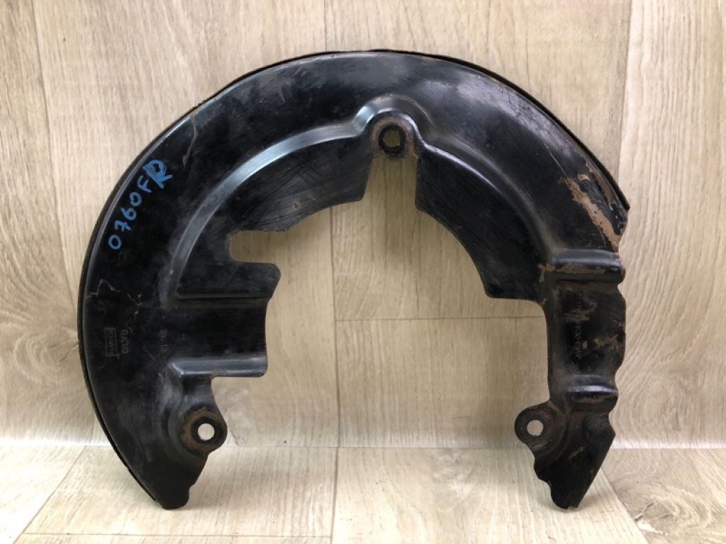 CV6Z-2K004-A | Захист гальмівного диска передн. прав. FORD FOCUS 10-18 - Фото 2