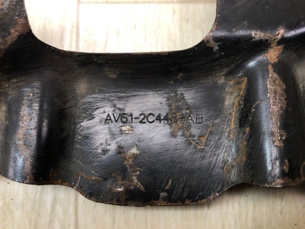 CV6Z-2K004-A | Захист гальмівного диска передн. прав. FORD FOCUS 10-18 - Фото 4