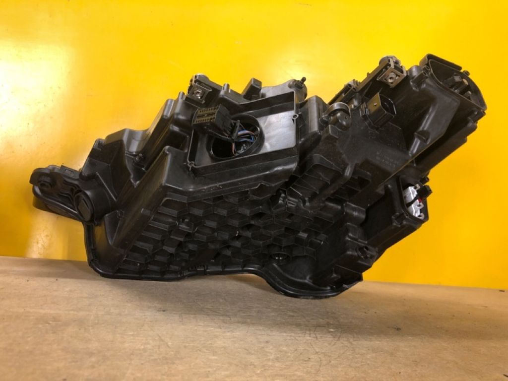 4KE 941 782 | Фара прав. AUDI Q8 E-TRON 19- - Фото 7